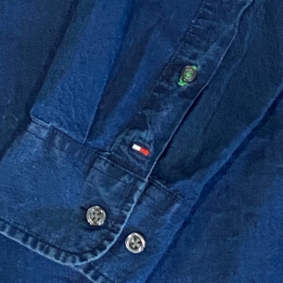 Tommy Hilfiger button down shirt - Picture 3 of 4
